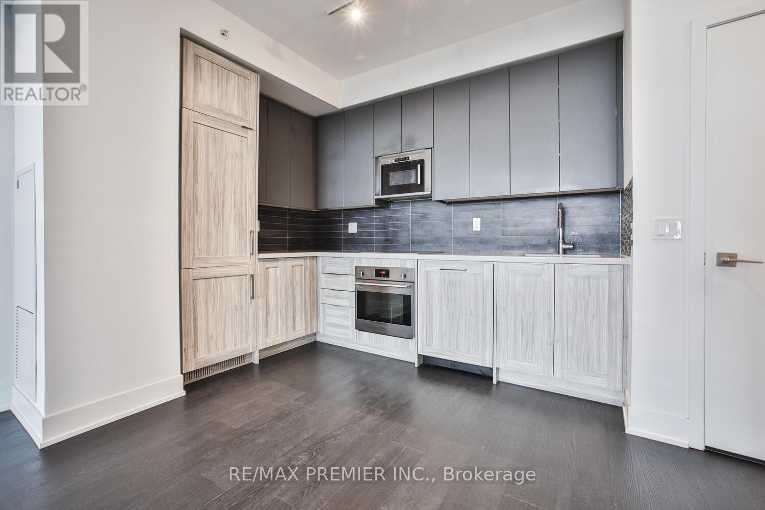 3203 - 2908 HIGHWAY 7 ROAD, Vaughan, Ontario