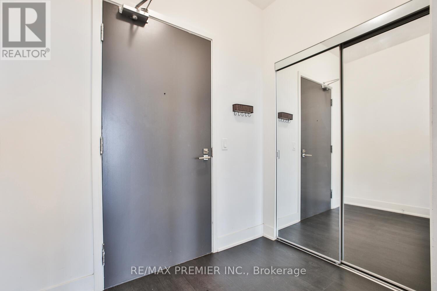 3203 - 2908 Highway 7 Road, Vaughan, Ontario  L4K 0K5 - Photo 12 - N12554660