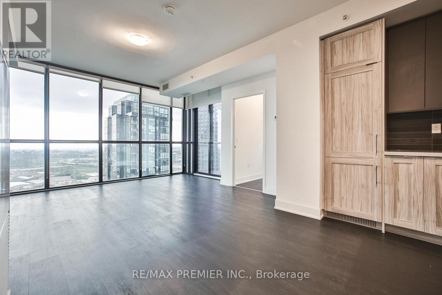 3203 - 2908 Highway 7 Road, Vaughan, Ontario  L4K 0K5 - Photo 13 - N12554660