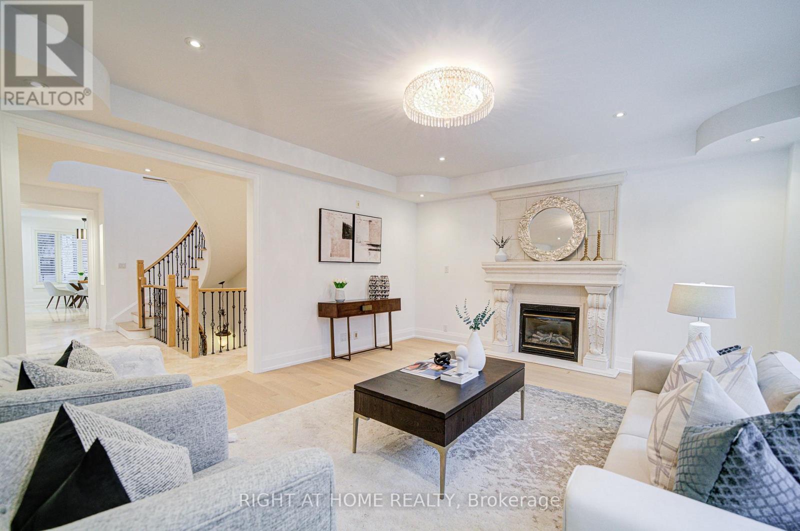 125 Kingsdale Avenue, Toronto, Ontario  M2N 3W5 - Photo 13 - C12459254