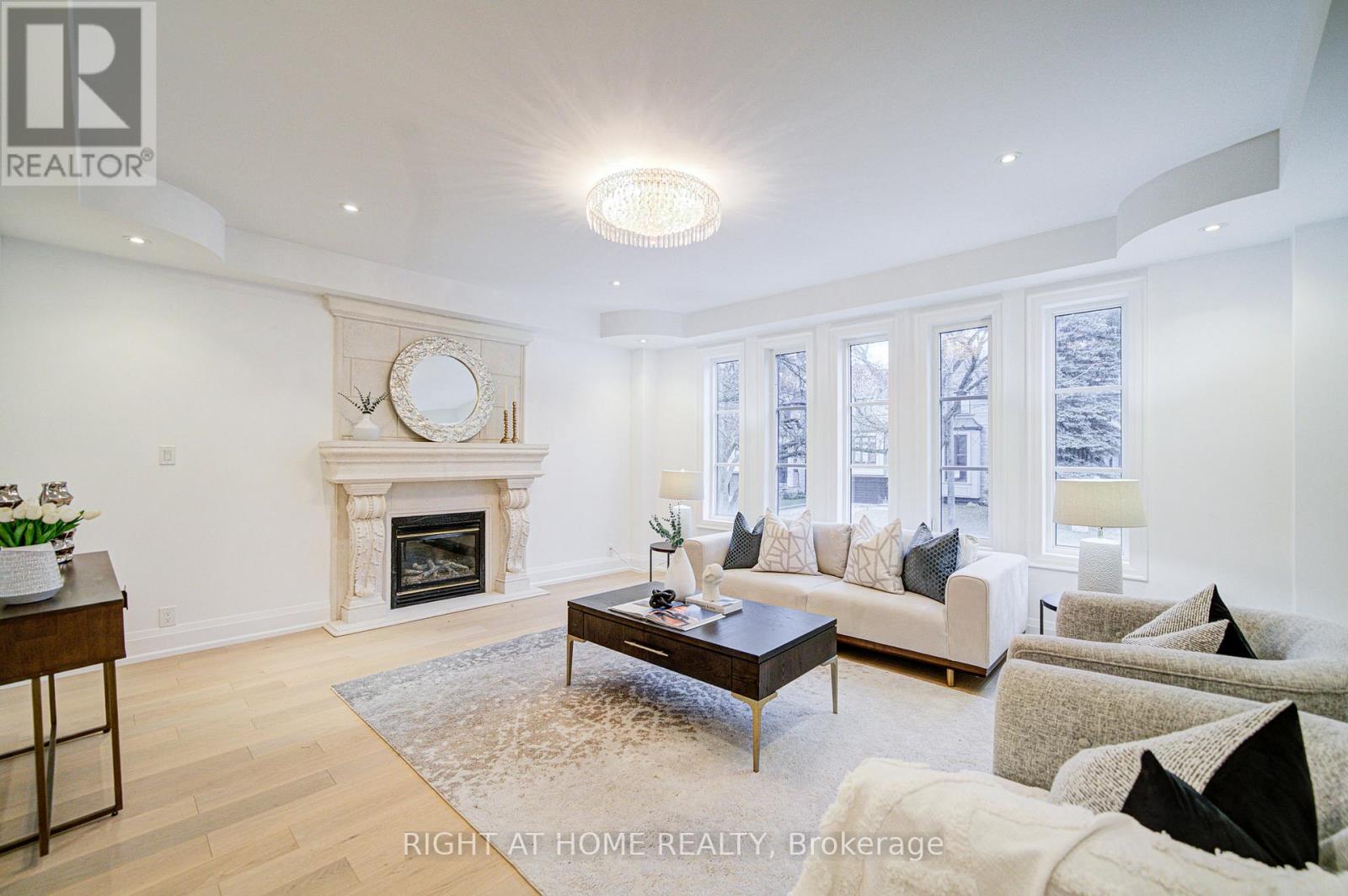 125 Kingsdale Avenue, Toronto, Ontario  M2N 3W5 - Photo 11 - C12459254