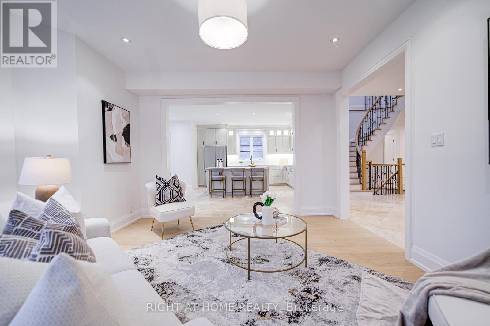 125 Kingsdale Avenue, Toronto, Ontario  M2N 3W5 - Photo 27 - C12459254