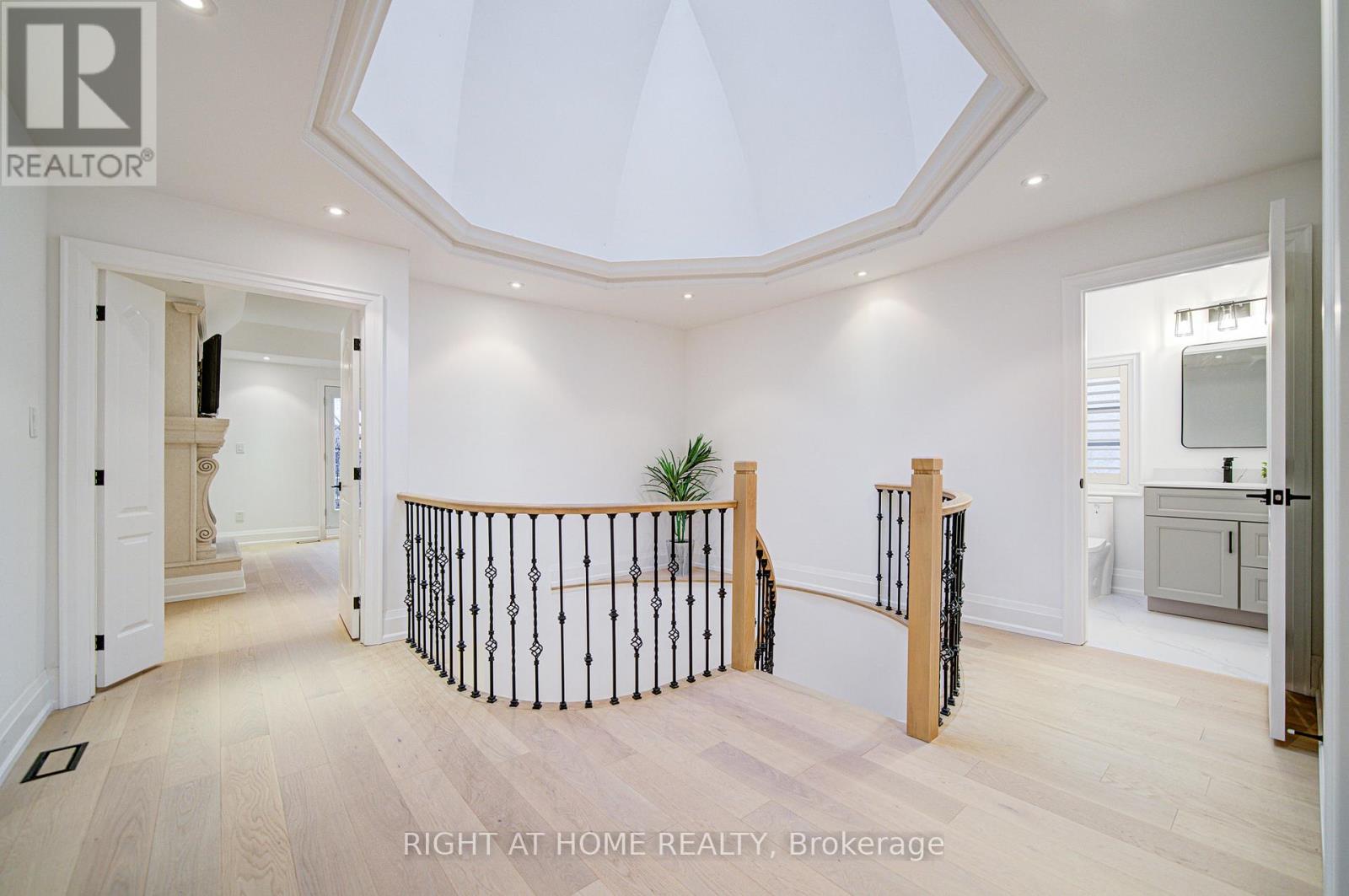 125 Kingsdale Avenue, Toronto, Ontario  M2N 3W5 - Photo 29 - C12459254