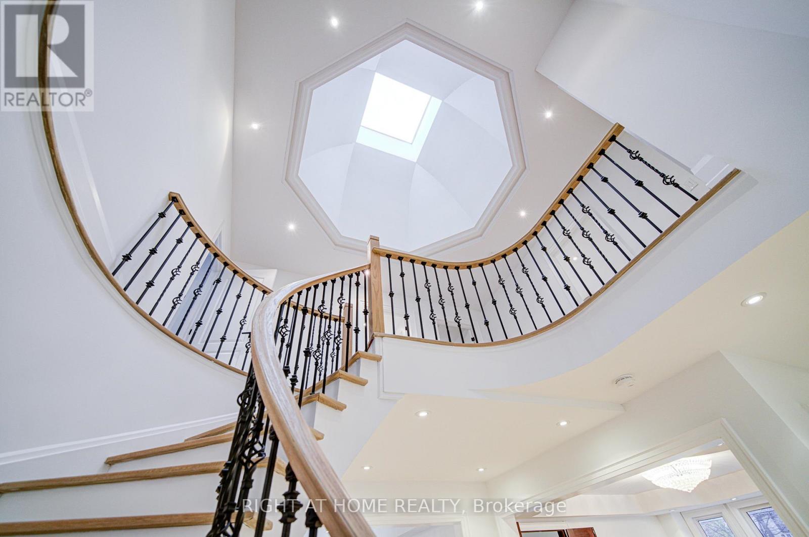 125 Kingsdale Avenue, Toronto, Ontario  M2N 3W5 - Photo 28 - C12459254