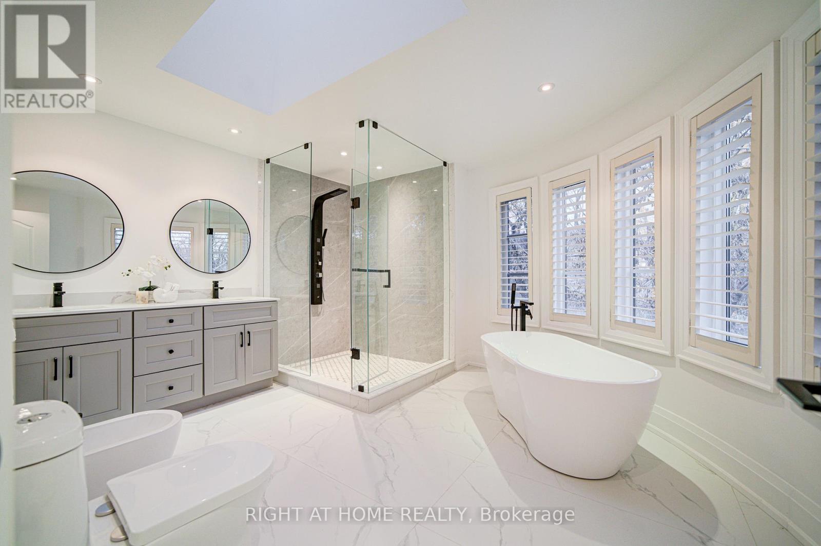 125 Kingsdale Avenue, Toronto, Ontario  M2N 3W5 - Photo 41 - C12459254