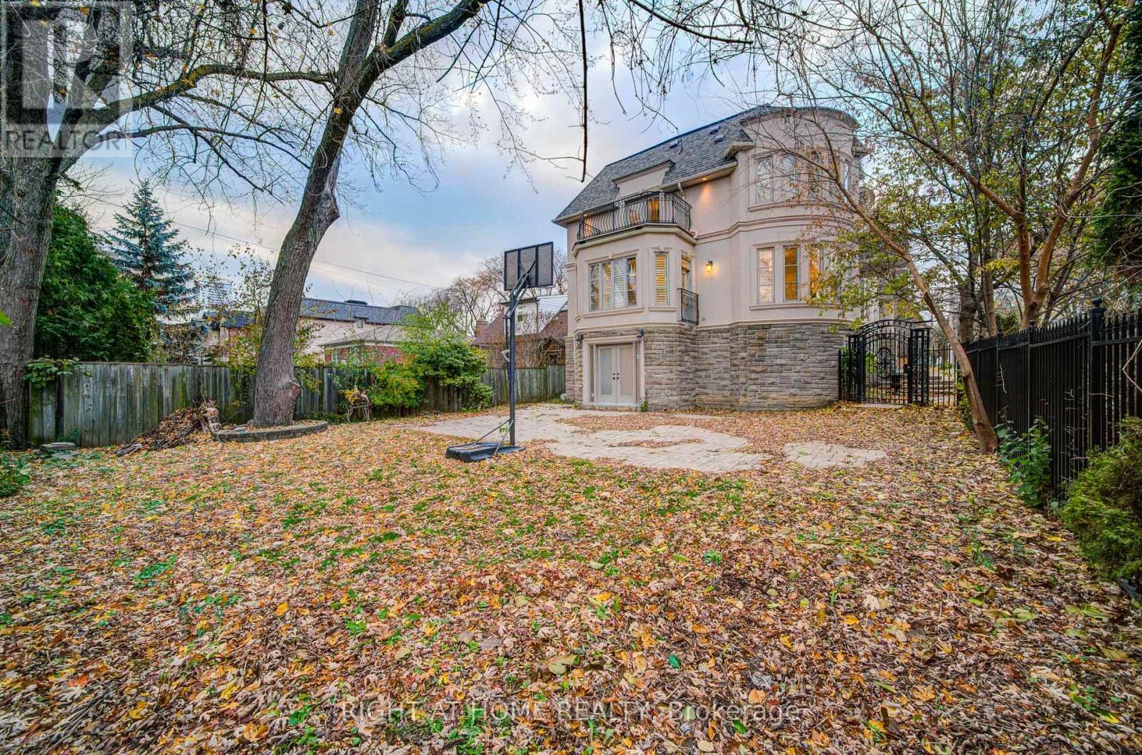 125 Kingsdale Avenue, Toronto, Ontario  M2N 3W5 - Photo 50 - C12459254