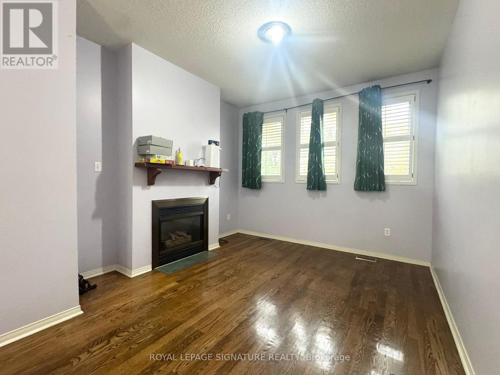 Upper - 13 Southwell Place, Brampton, Ontario  L6Z 4S8 - Photo 11 - W12500660