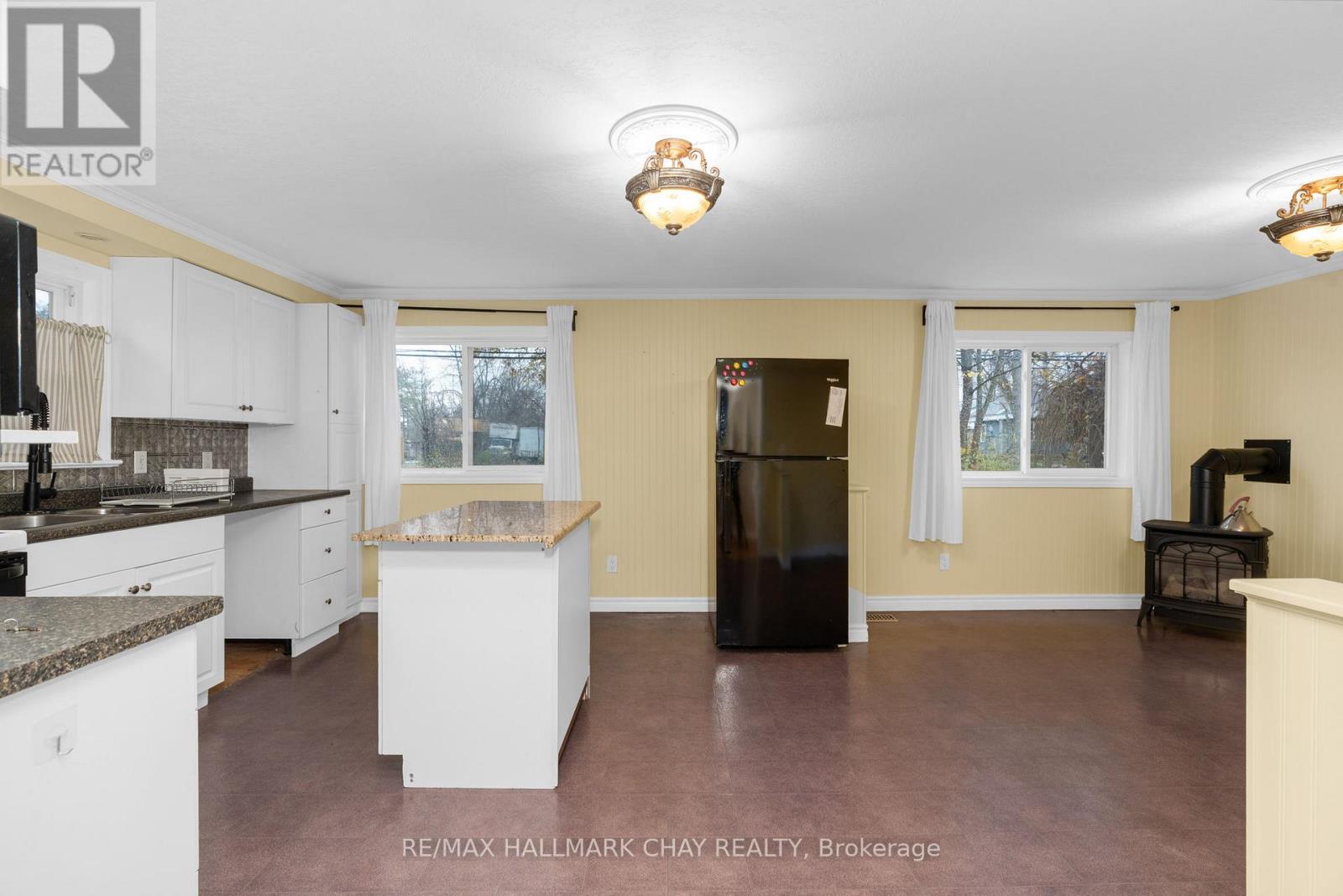 380 Gill Street, Orillia, Ontario  L3V 4K6 - Photo 3 - S12554538