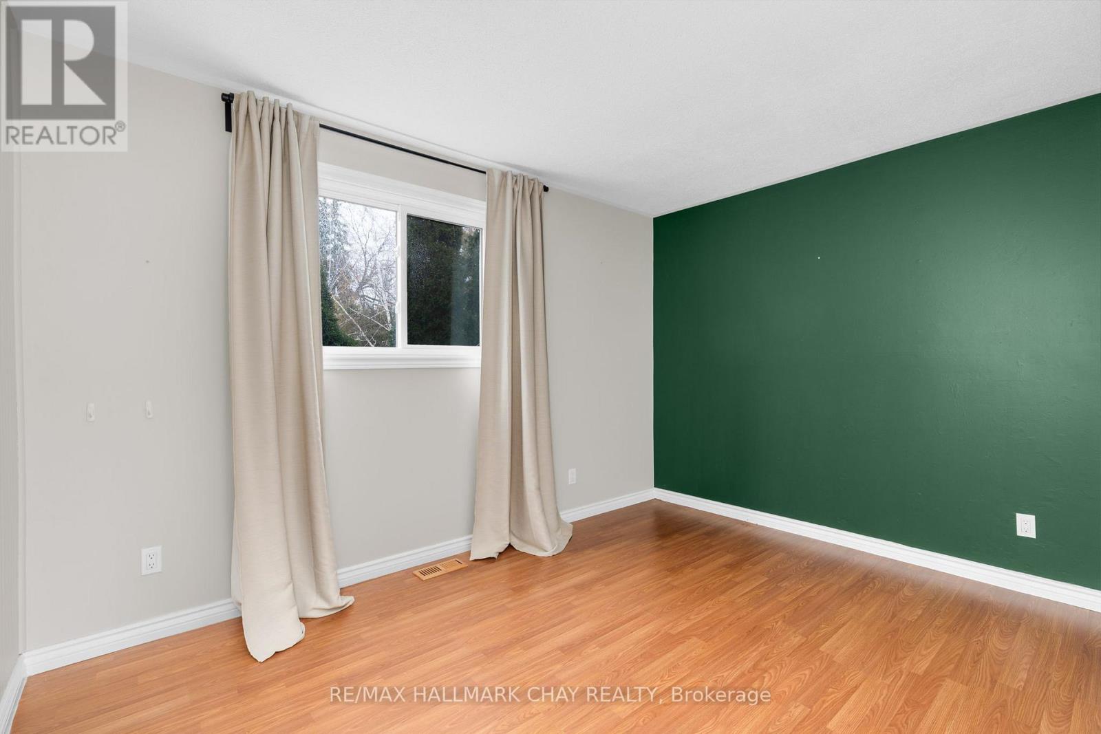 380 Gill Street, Orillia, Ontario  L3V 4K6 - Photo 8 - S12554538