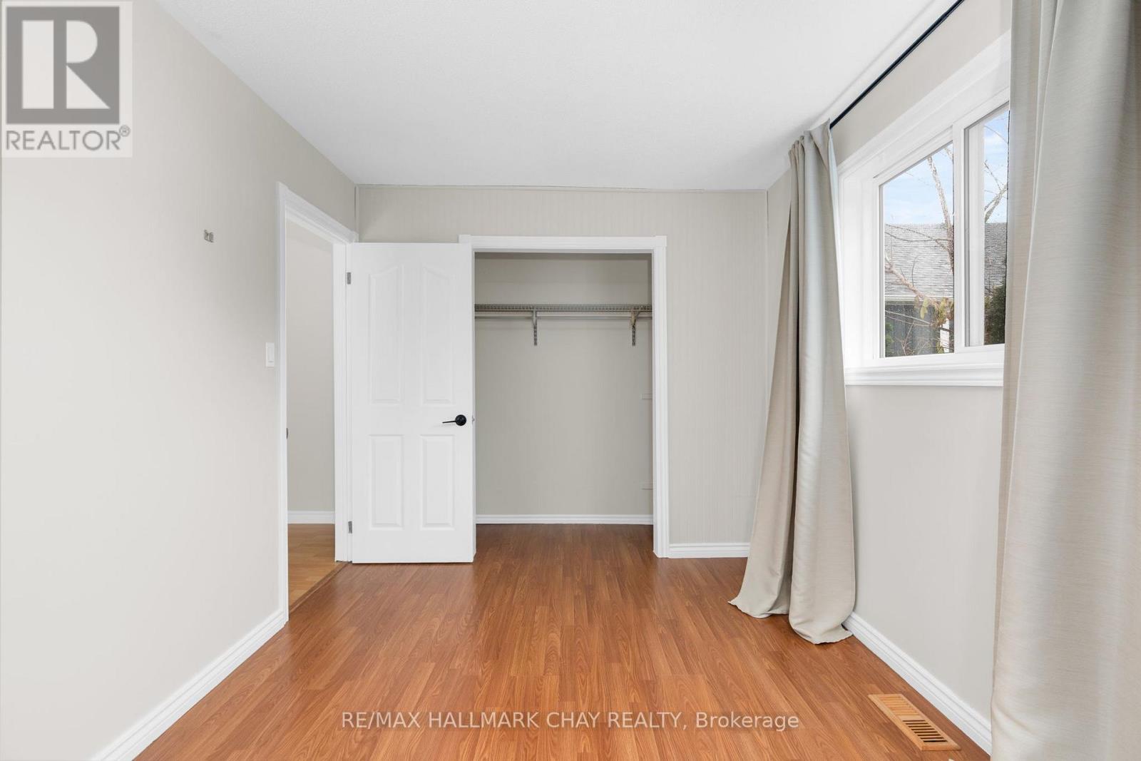 380 Gill Street, Orillia, Ontario  L3V 4K6 - Photo 9 - S12554538