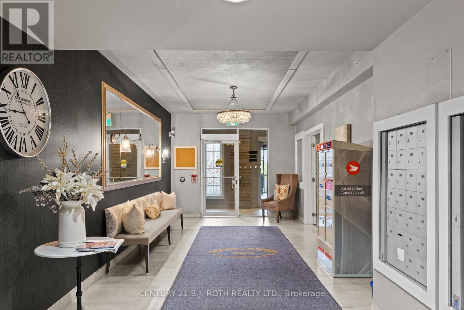 412 - 44 Ferndale Drive S, Barrie (Ardagh), Ontario L4N 2V1 - Photo 2 - S12554584