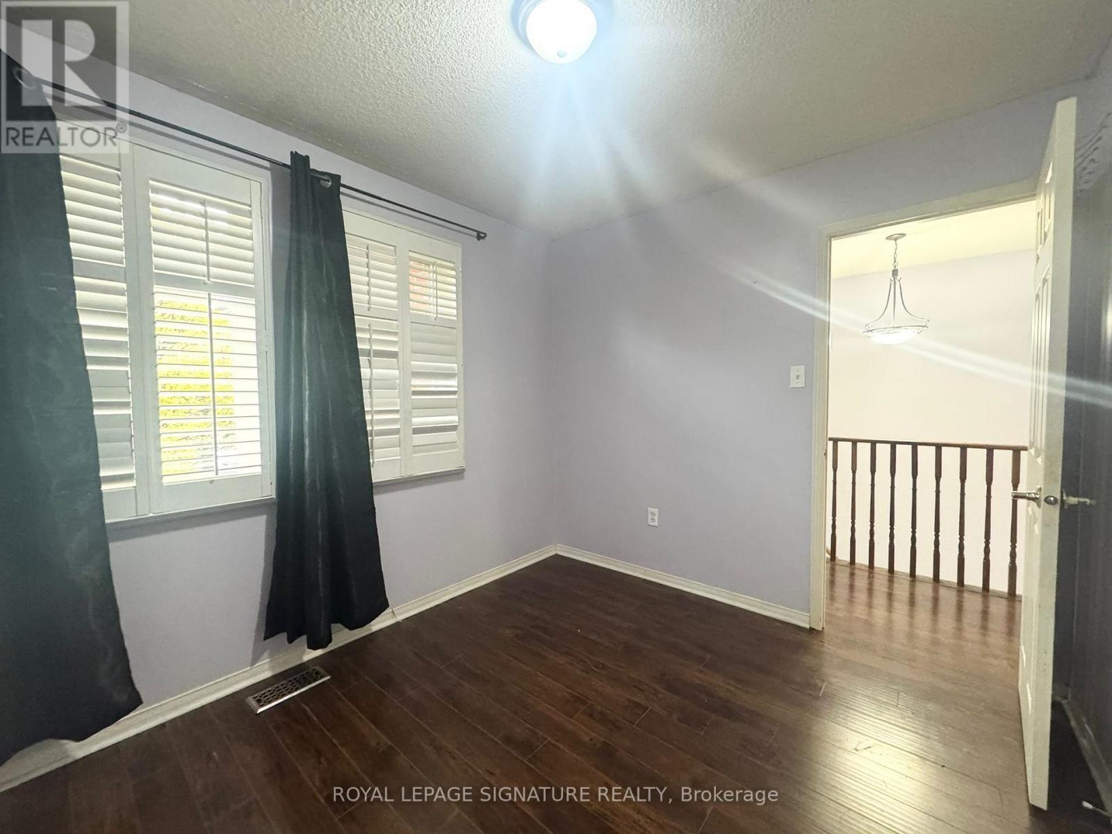 Upper - 13 Southwell Place, Brampton, Ontario  L6Z 4S8 - Photo 18 - W12500660