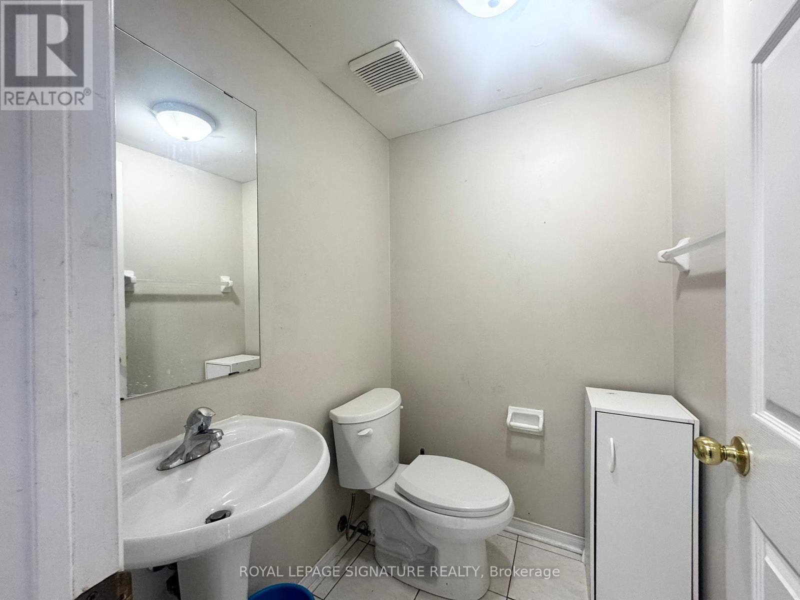 Upper - 13 Southwell Place, Brampton, Ontario  L6Z 4S8 - Photo 3 - W12500660