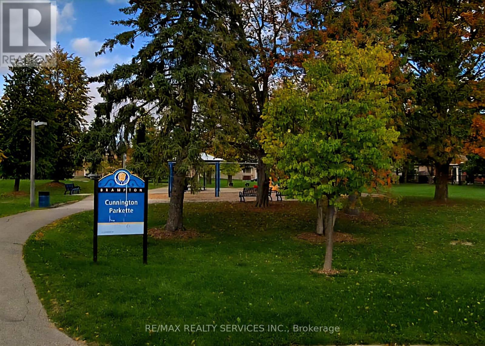 47 Collingwood Avenue, Brampton, Ontario  L7A 1L7 - Photo 49 - W12553832