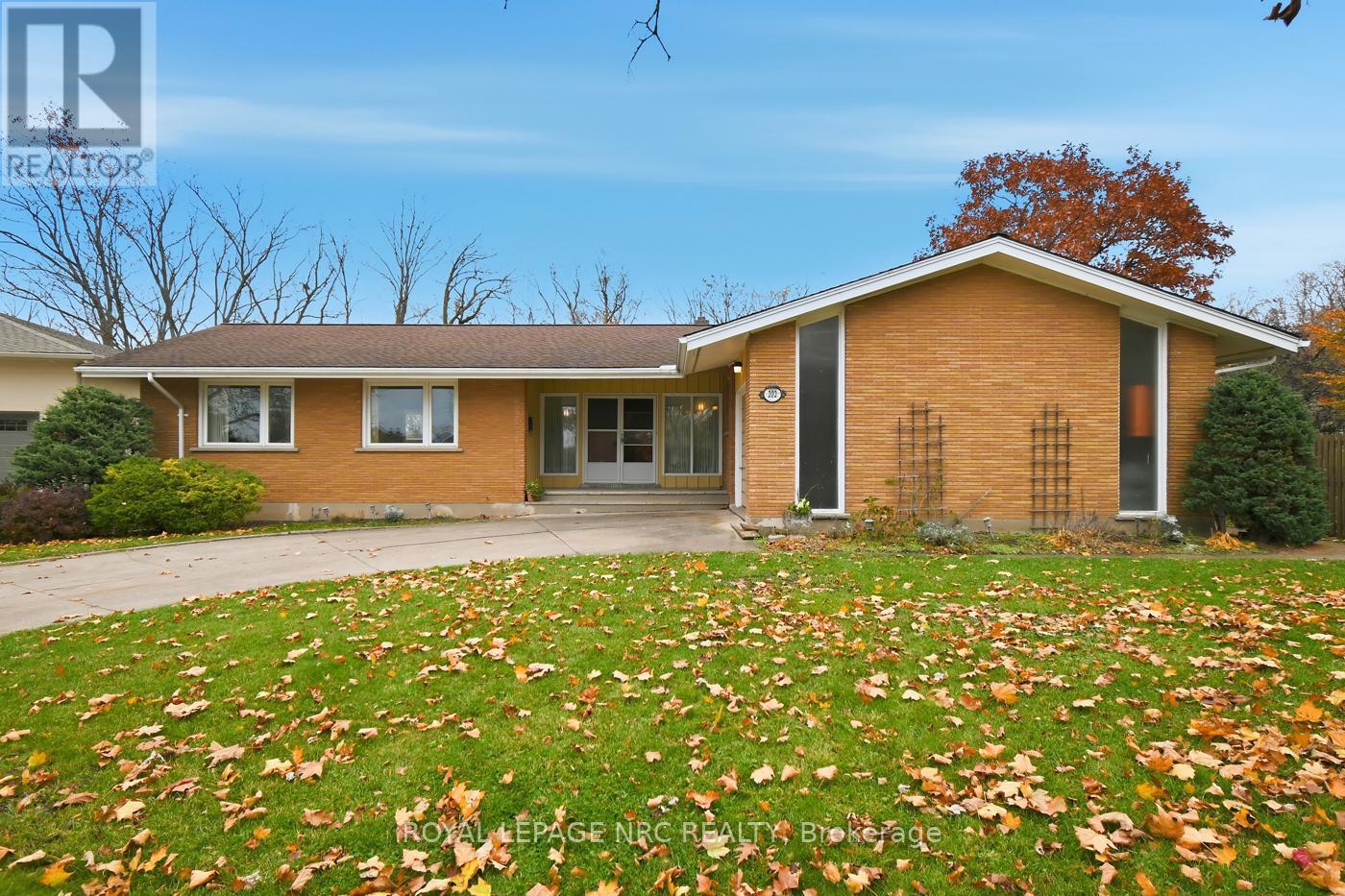 202 WOODSIDE DRIVE, St. Catharines, Ontario