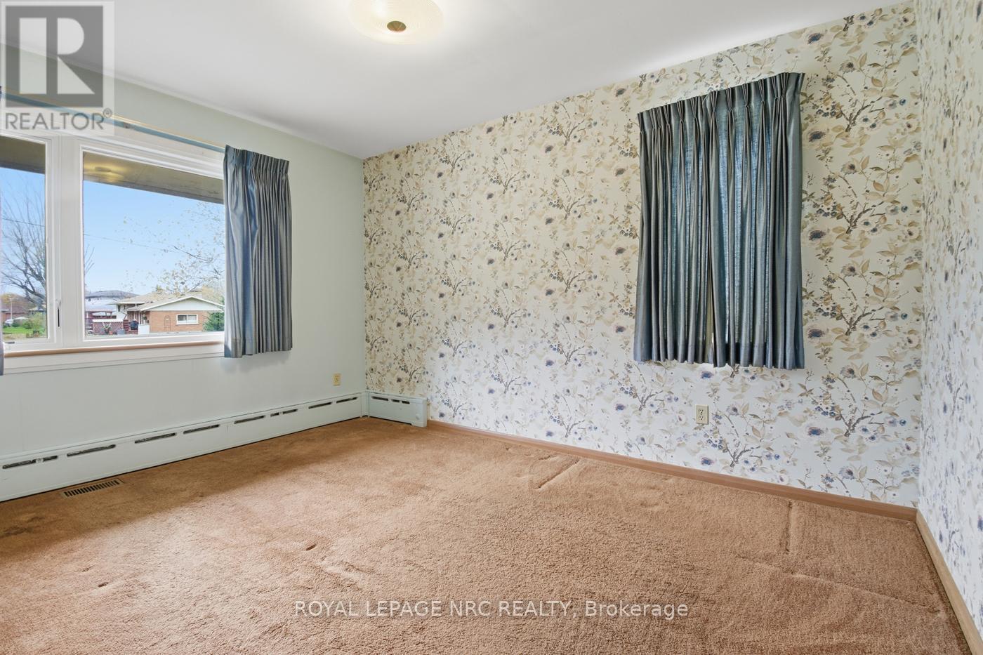 202 Woodside Drive, St. Catharines, Ontario L2T 1X6 - Photo 22 - X12554696