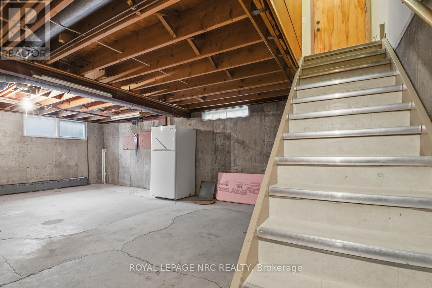 202 Woodside Drive, St. Catharines, Ontario L2T 1X6 - Photo 27 - X12554696