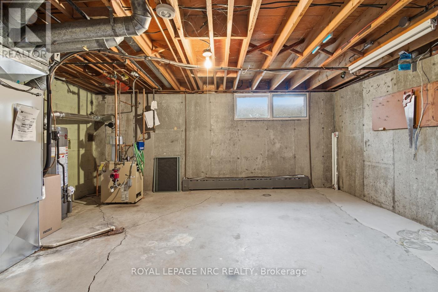 202 Woodside Drive, St. Catharines, Ontario L2T 1X6 - Photo 30 - X12554696