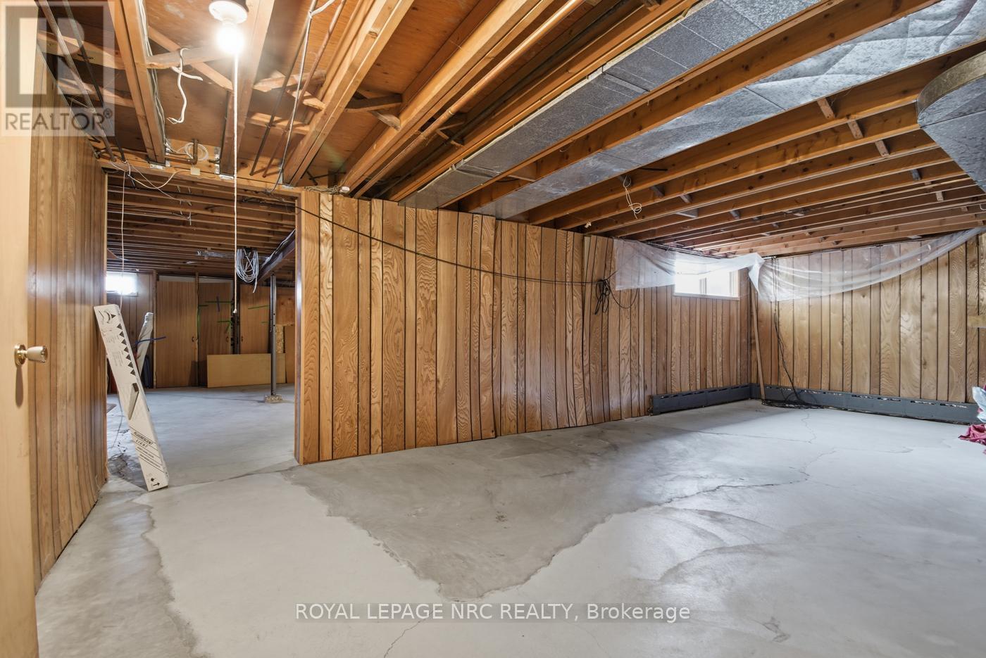 202 Woodside Drive, St. Catharines, Ontario L2T 1X6 - Photo 33 - X12554696