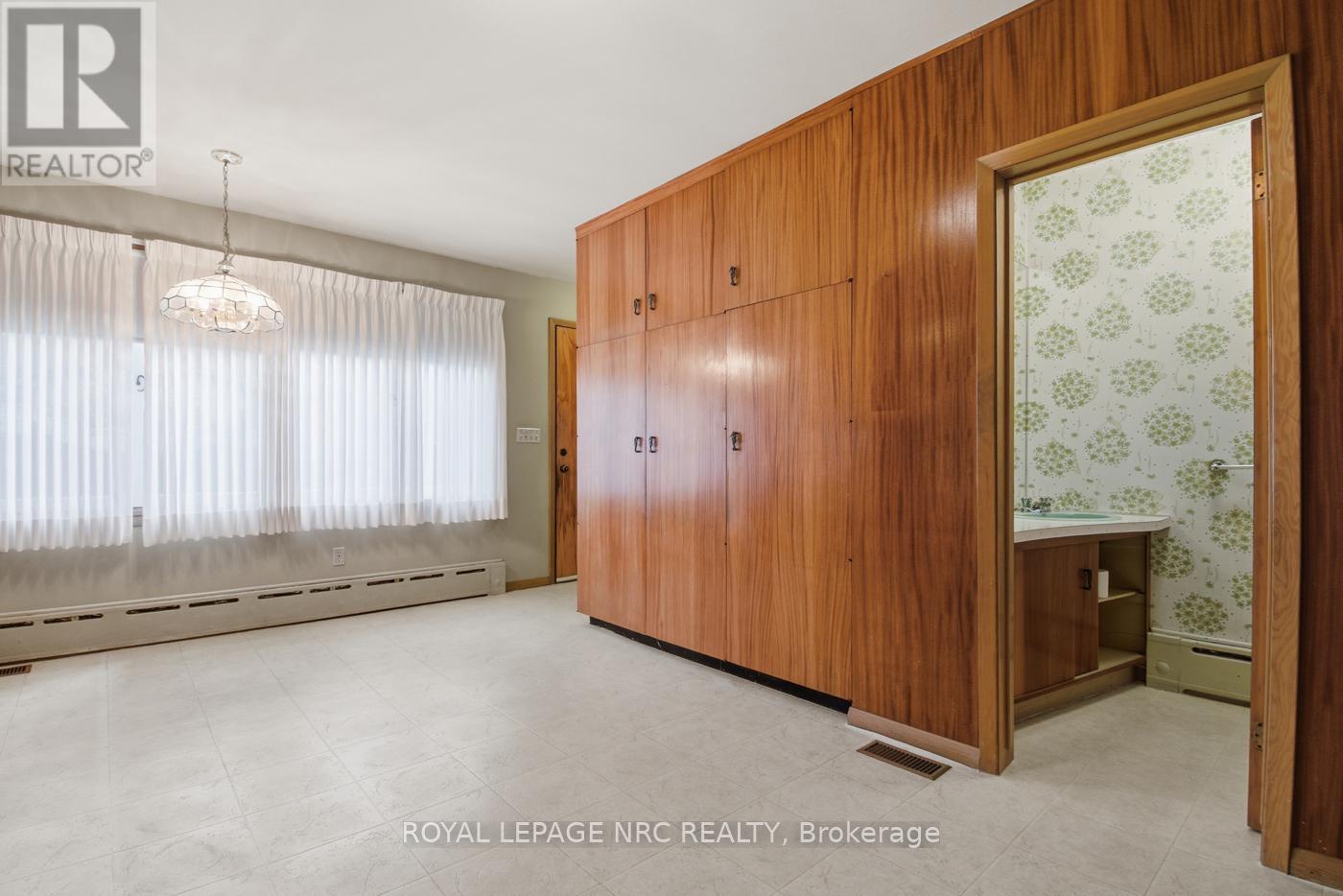 202 Woodside Drive, St. Catharines, Ontario L2T 1X6 - Photo 9 - X12554696