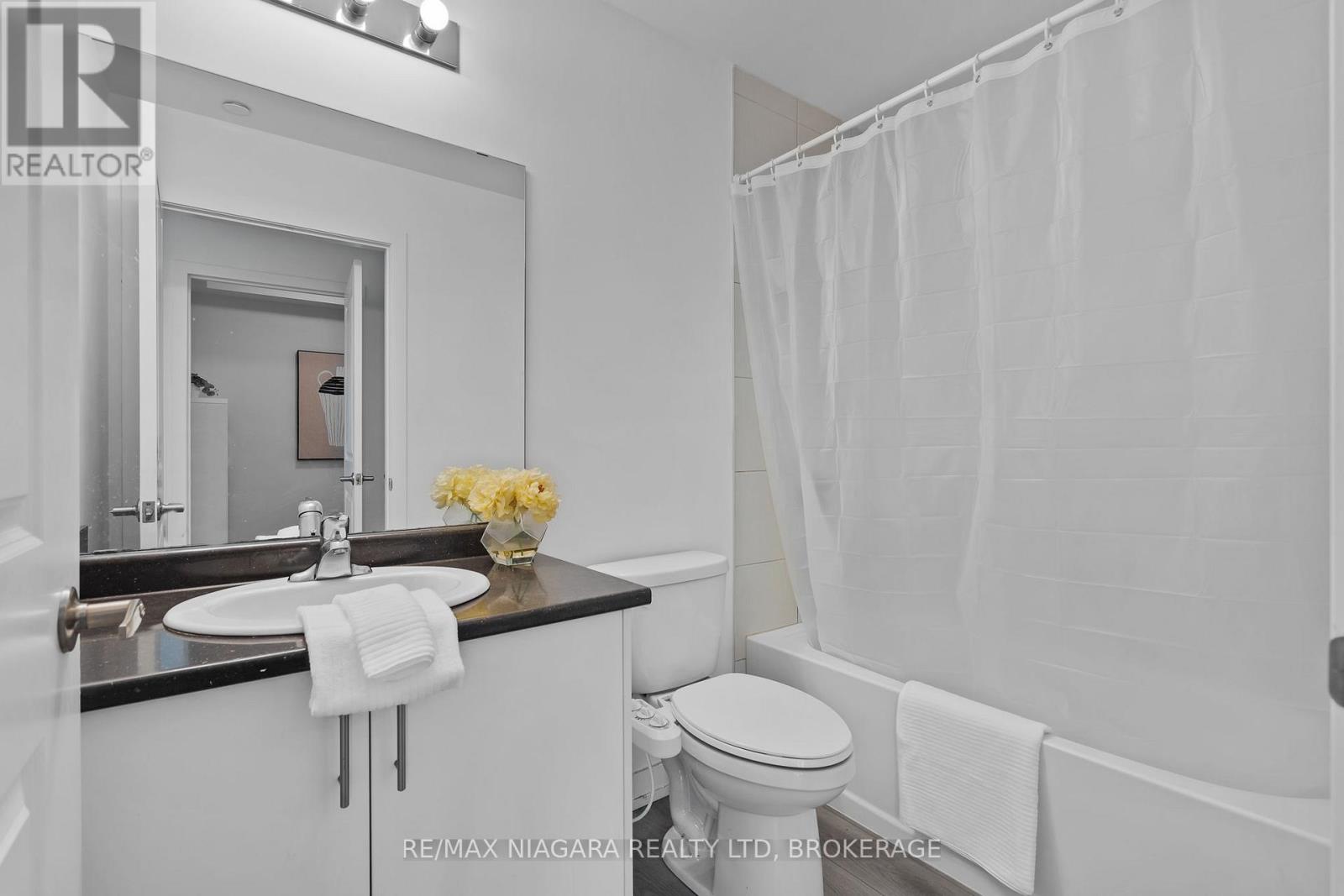 131 - 5055 Greenlane Road, Lincoln, Ontario  L3J 2J3 - Photo 10 - X12554842