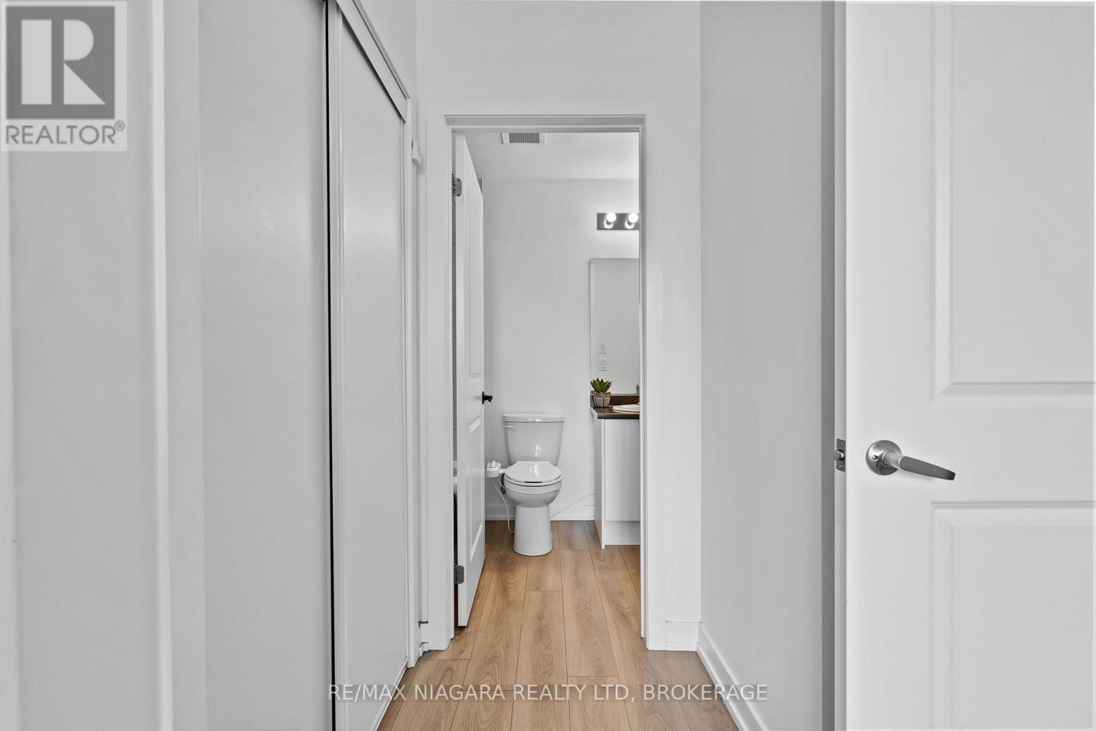 131 - 5055 Greenlane Road, Lincoln, Ontario  L3J 2J3 - Photo 13 - X12554842