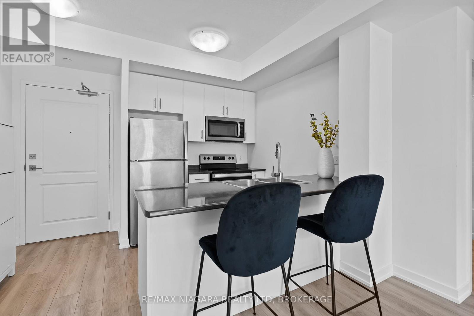 131 - 5055 Greenlane Road, Lincoln, Ontario  L3J 2J3 - Photo 5 - X12554842