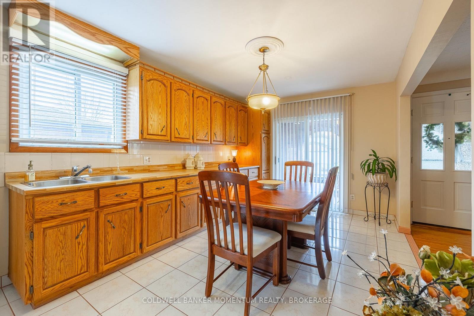 47 Kilgour Avenue, Welland, Ontario  L3C 2P8 - Photo 14 - X12554880