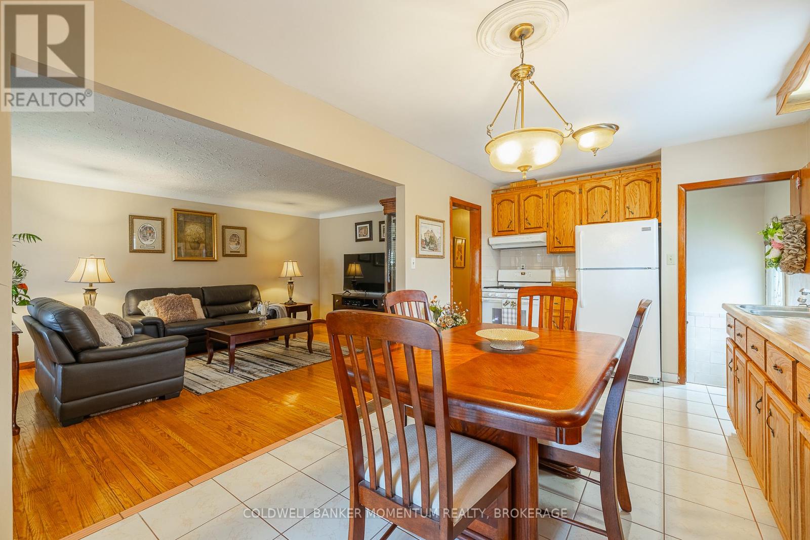 47 Kilgour Avenue, Welland, Ontario  L3C 2P8 - Photo 16 - X12554880