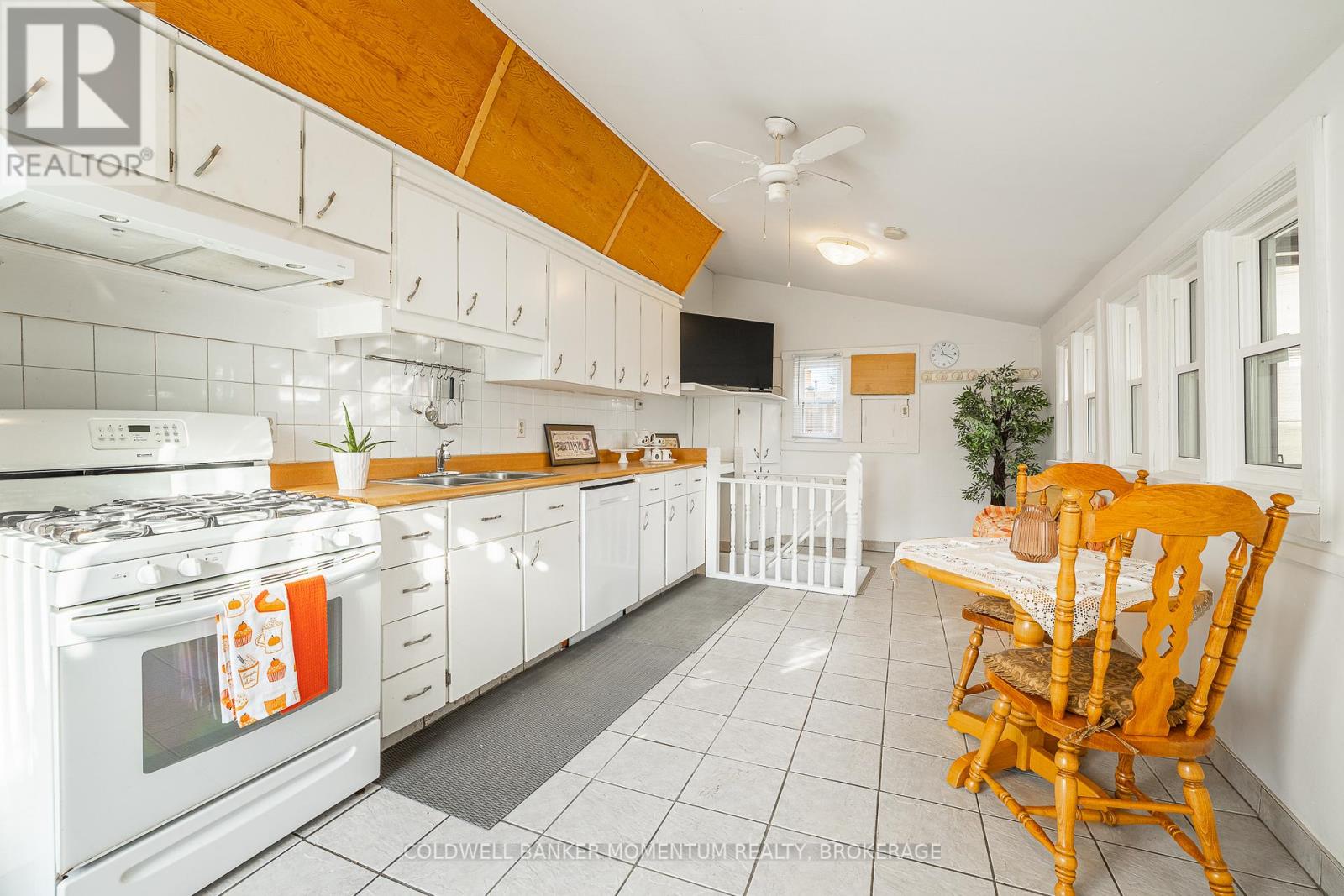 47 Kilgour Avenue, Welland, Ontario  L3C 2P8 - Photo 36 - X12554880