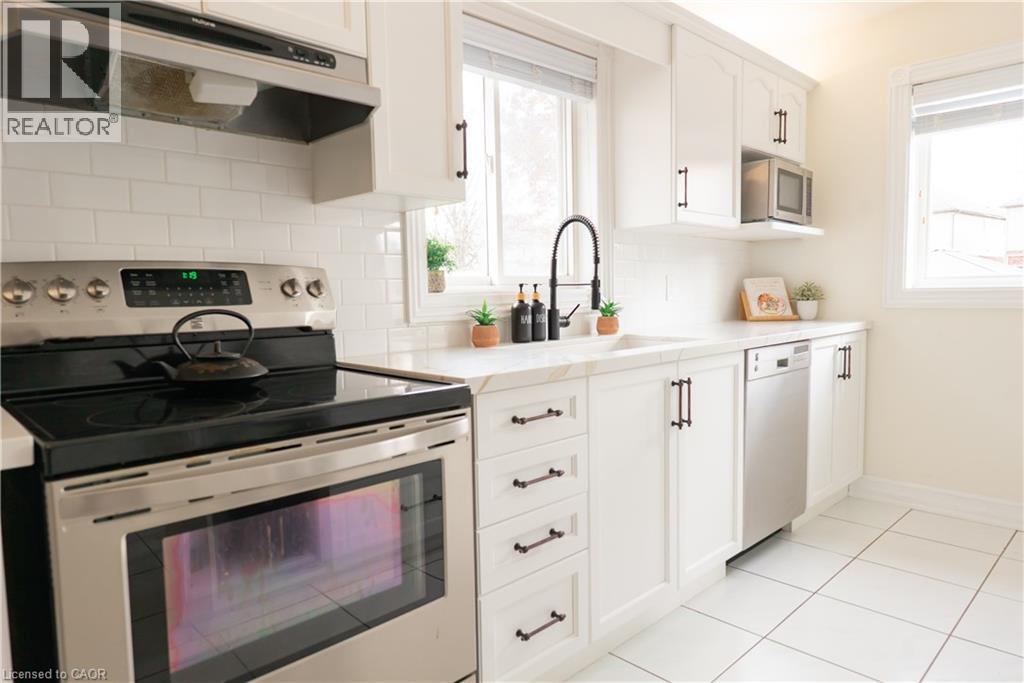 4908 Drake Avenue, Beamsville, Ontario  L3J 0E9 - Photo 16 - 40788628