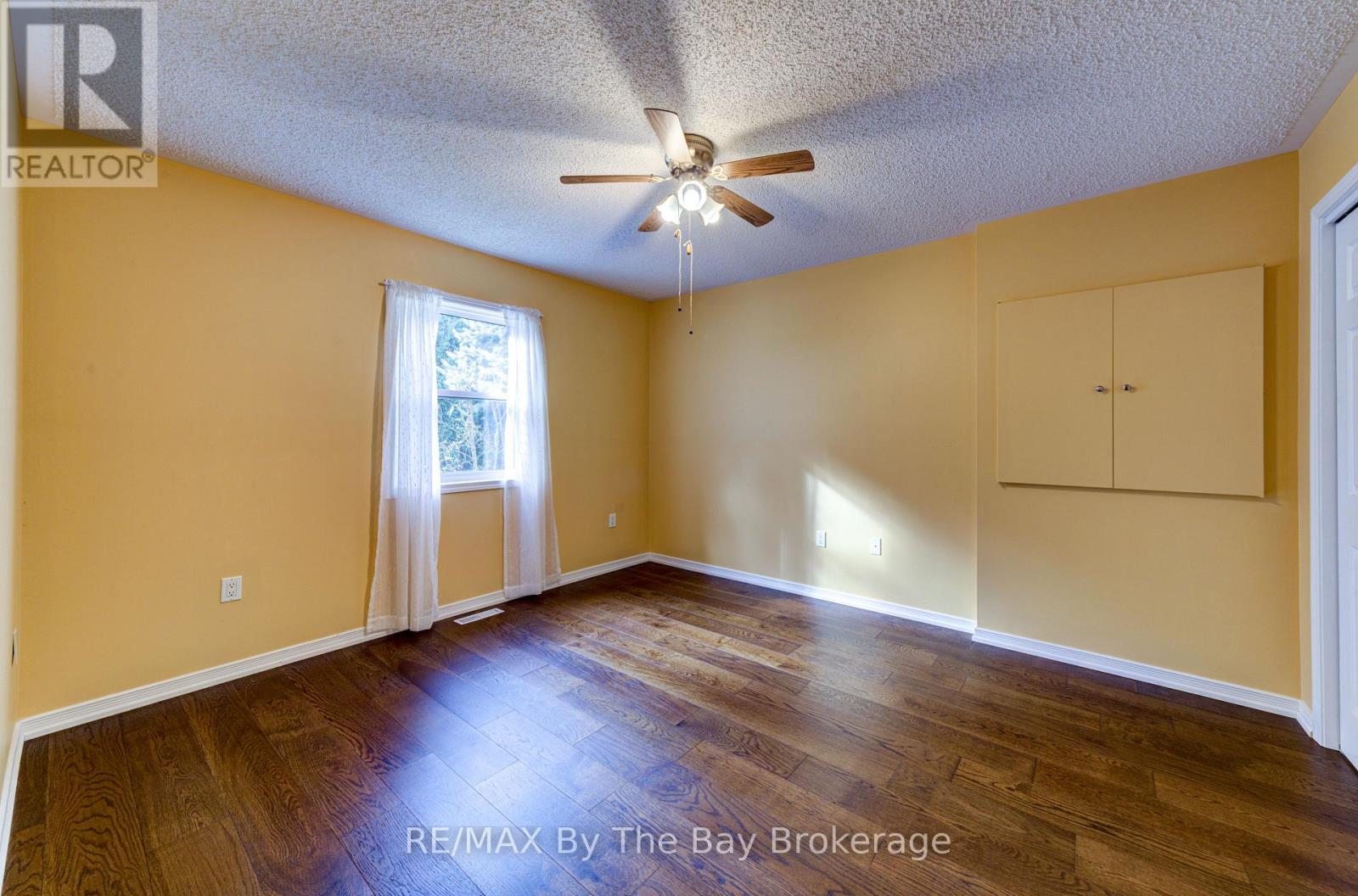 45 Indiana Avenue, Wasaga Beach, Ontario  L9Z 3A8 - Photo 28 - S12554862