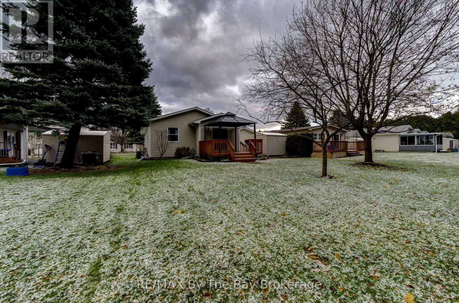 45 Indiana Avenue, Wasaga Beach, Ontario  L9Z 3A8 - Photo 36 - S12554862