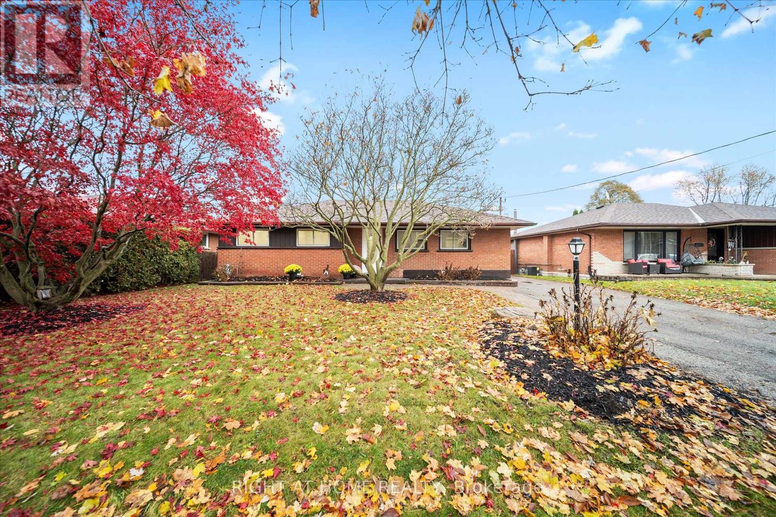 625 Central Park Boulevard N, Oshawa, Ontario  L1G 6A5 - Photo 2 - E12554672