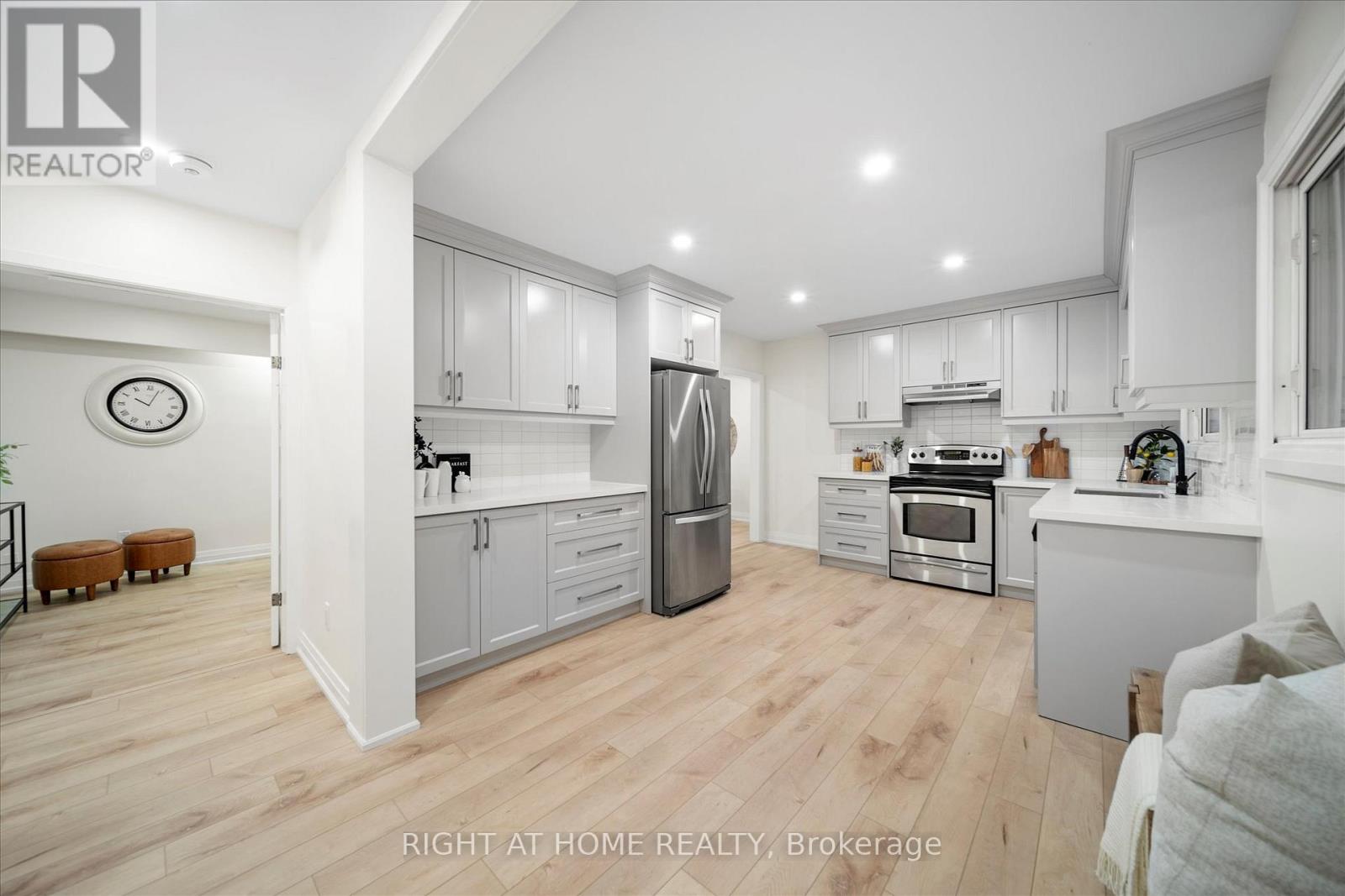 625 Central Park Boulevard N, Oshawa, Ontario  L1G 6A5 - Photo 4 - E12554672