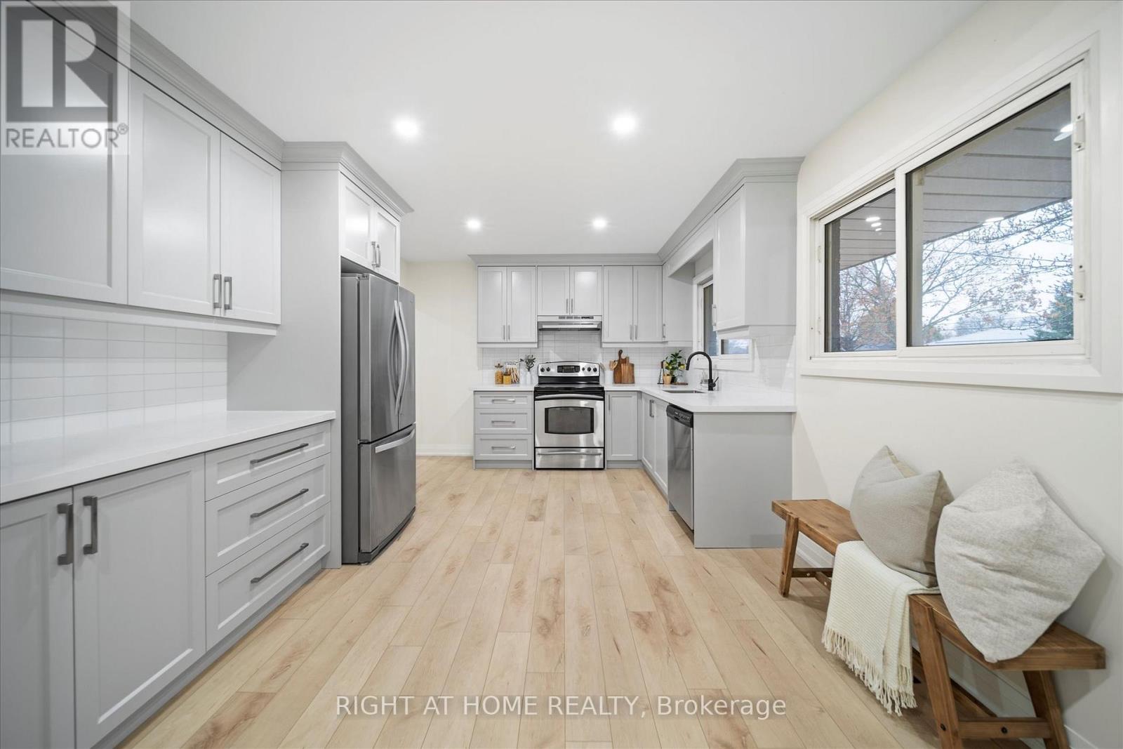 625 Central Park Boulevard N, Oshawa, Ontario  L1G 6A5 - Photo 5 - E12554672