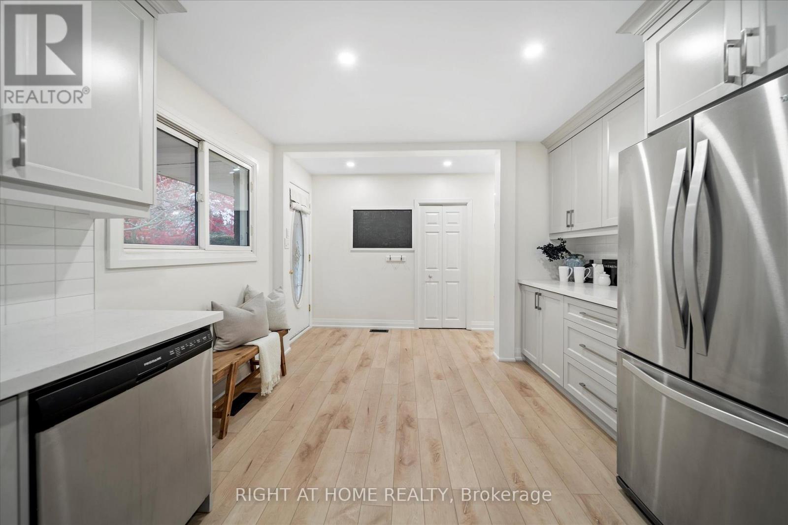 625 Central Park Boulevard N, Oshawa, Ontario  L1G 6A5 - Photo 9 - E12554672