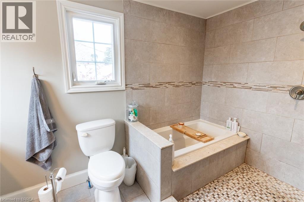 24 Lincoln Avenue, Brantford, Ontario N3T 4S4 - Photo 32 - 40787819