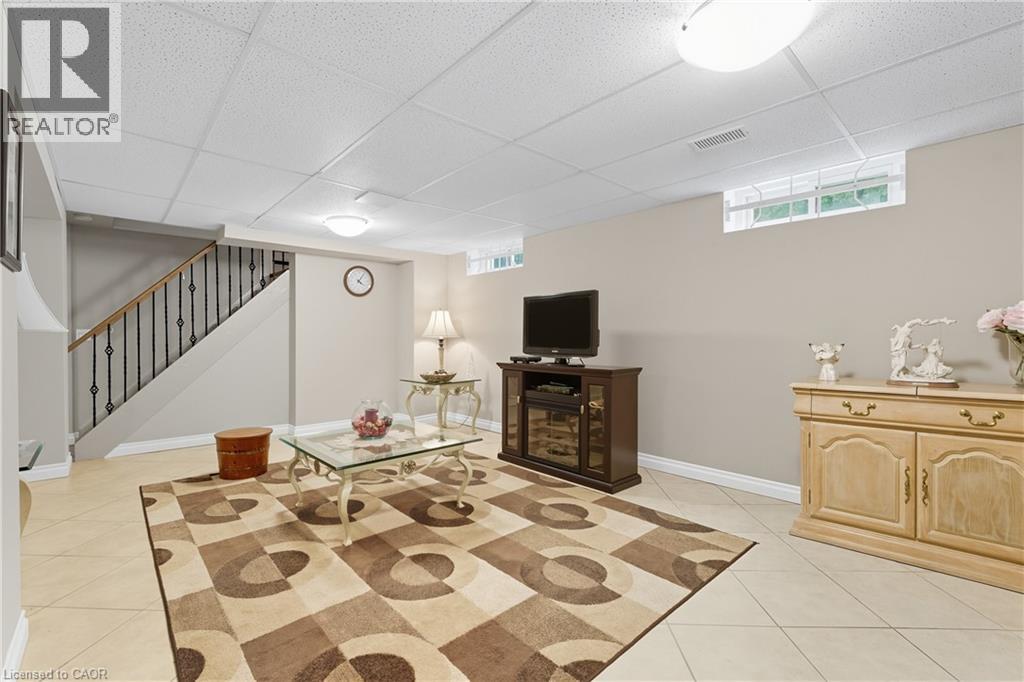 894 Bishop Place, Ancaster, Ontario  L9G 3E5 - Photo 26 - 40768783