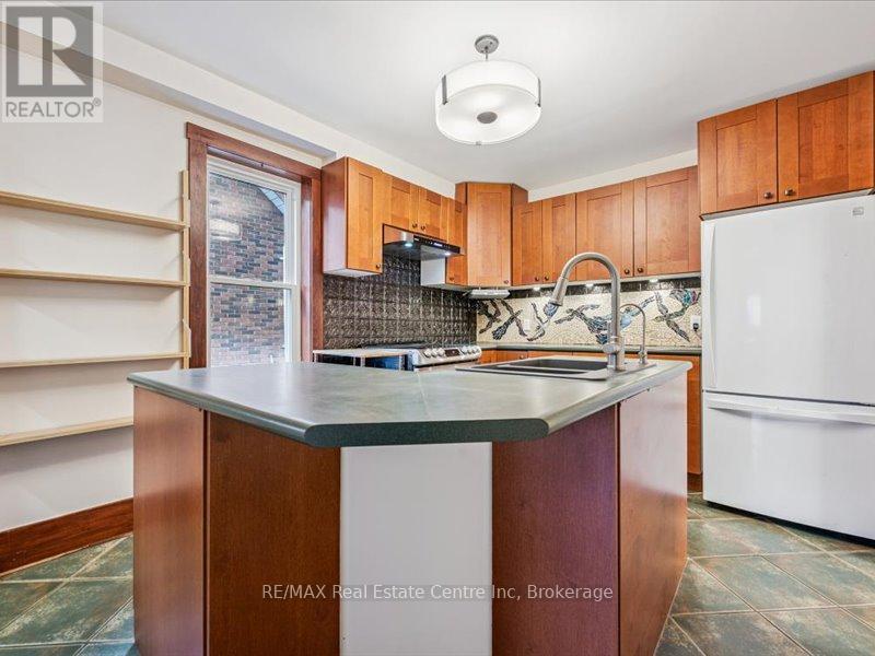 62 Division Street, Guelph, Ontario  N1H 1R2 - Photo 17 - X12554846