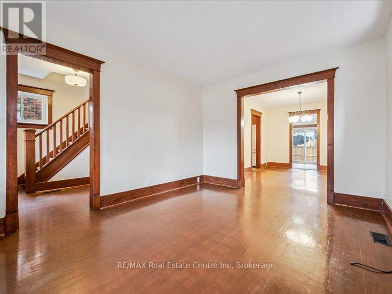 62 Division Street, Guelph, Ontario  N1H 1R2 - Photo 9 - X12554846