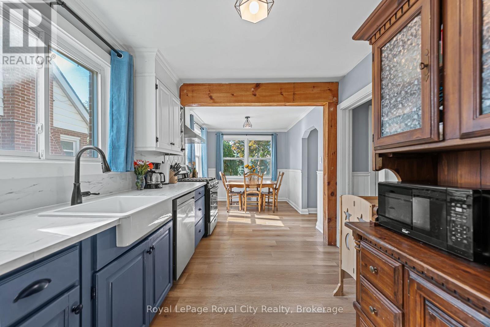 15 Dudhope Avenue, Cambridge, Ontario  N1R 4T2 - Photo 10 - X12554868