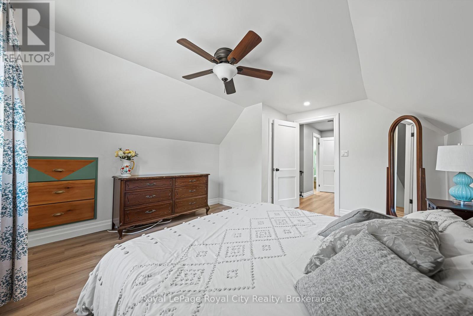 15 Dudhope Avenue, Cambridge, Ontario  N1R 4T2 - Photo 20 - X12554868