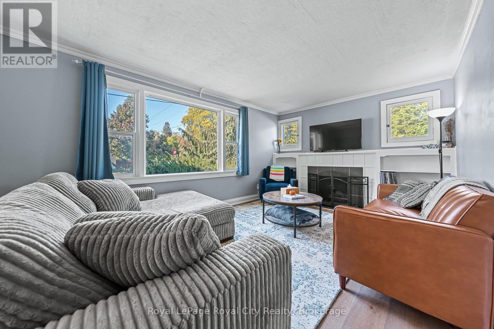 15 Dudhope Avenue, Cambridge, Ontario  N1R 4T2 - Photo 6 - X12554868