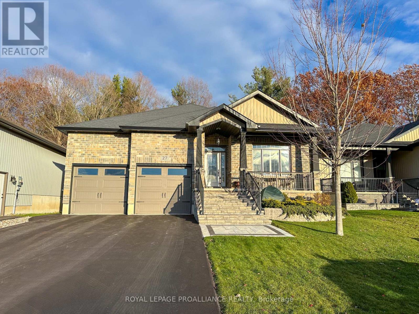 27 AUTUMN GROVE, Quinte West, Ontario