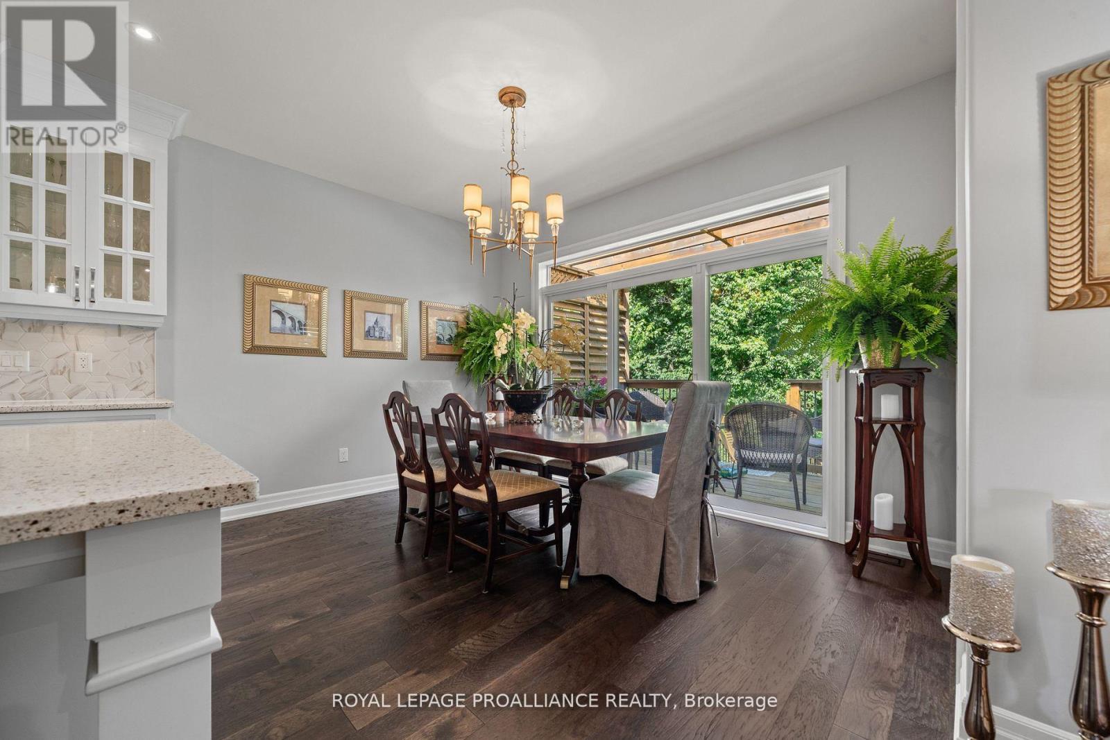 27 Autumn Grove, Quinte West, Ontario K8V 0G9 - Photo 27 - X12554708