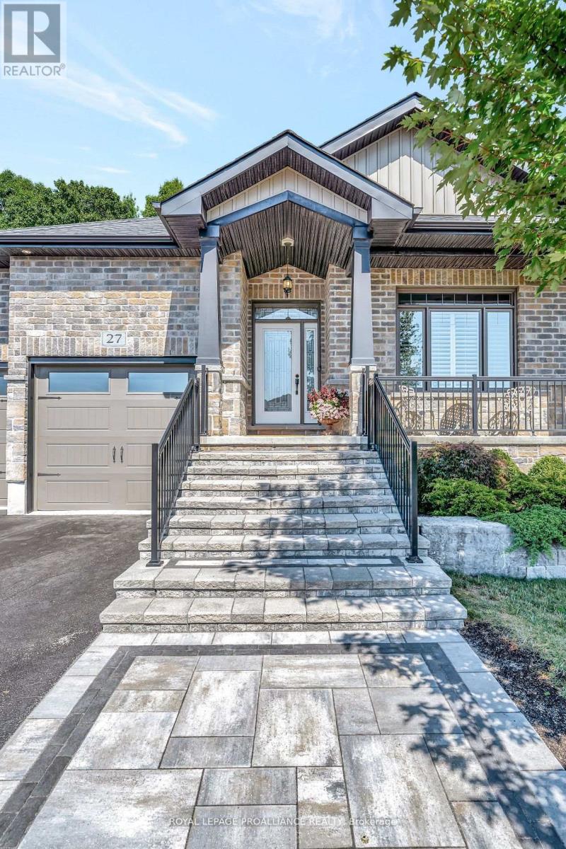 27 Autumn Grove, Quinte West, Ontario K8V 0G9 - Photo 3 - X12554708