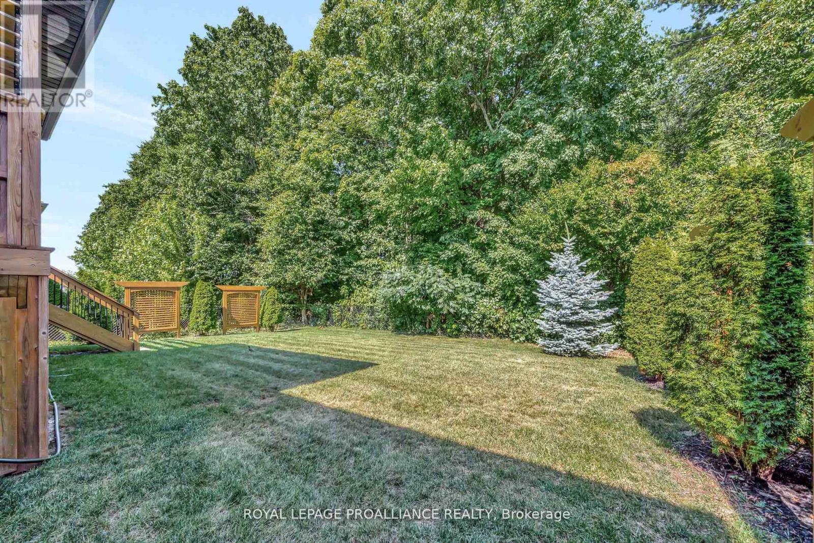 27 Autumn Grove, Quinte West, Ontario K8V 0G9 - Photo 41 - X12554708