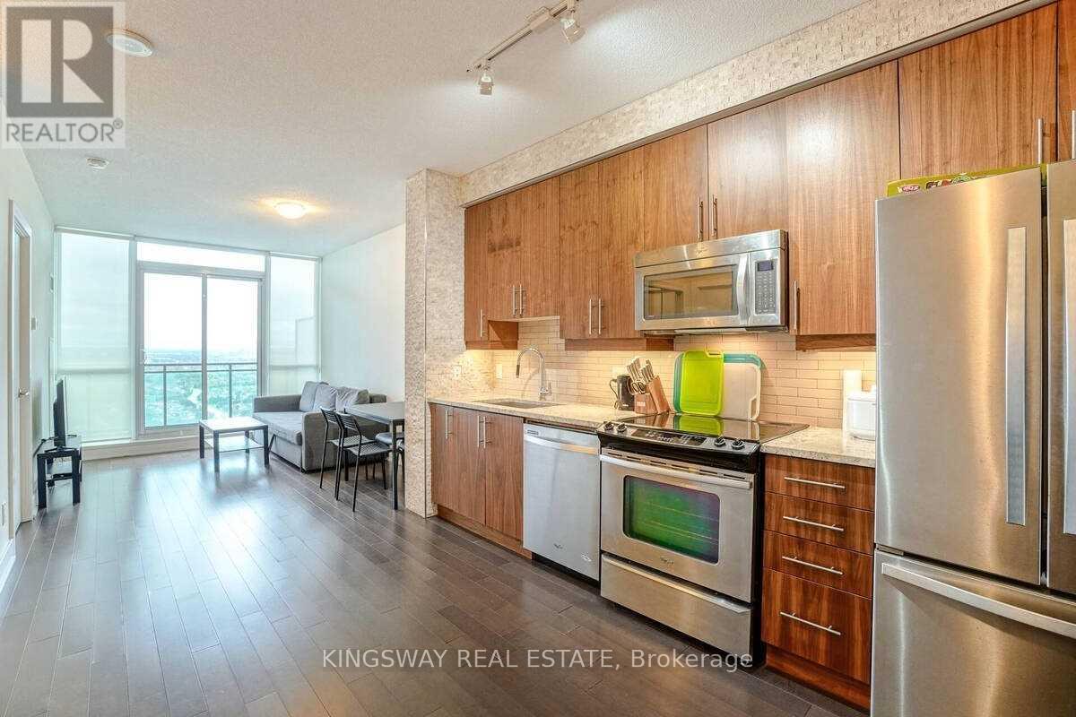 Lph4 - 4099 Brickstone Mews, Mississauga, Ontario  L5B 0G2 - Photo 3 - W12554510