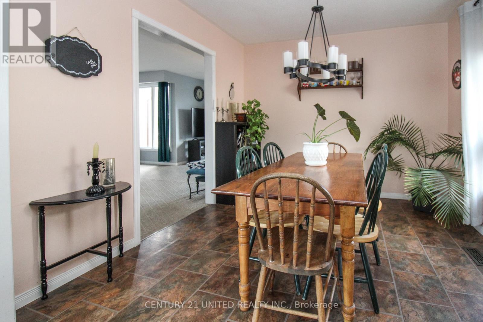 2130 Meadowview Road, Peterborough, Ontario  K9L 1S4 - Photo 19 - X12554770